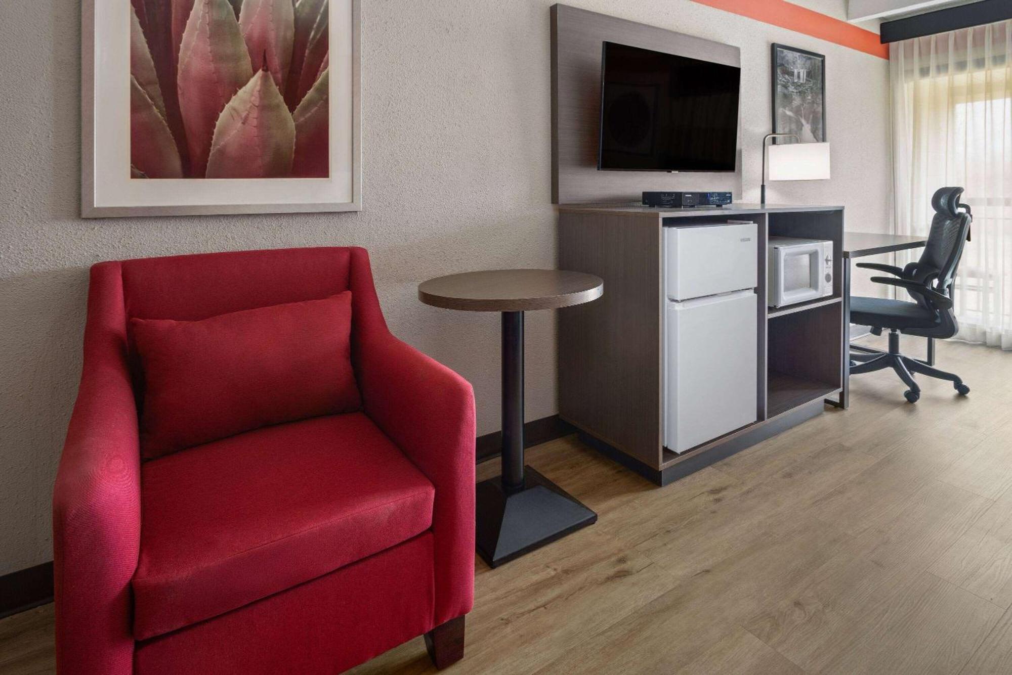 Hotel Ramada By Wyndham Parsippany Exterior foto